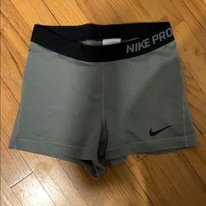 Nike pro